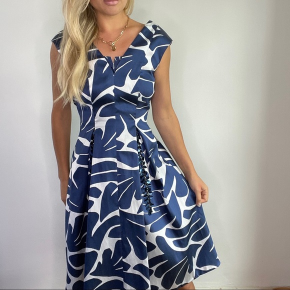 Talbot Runhof - Picture 8 of 11